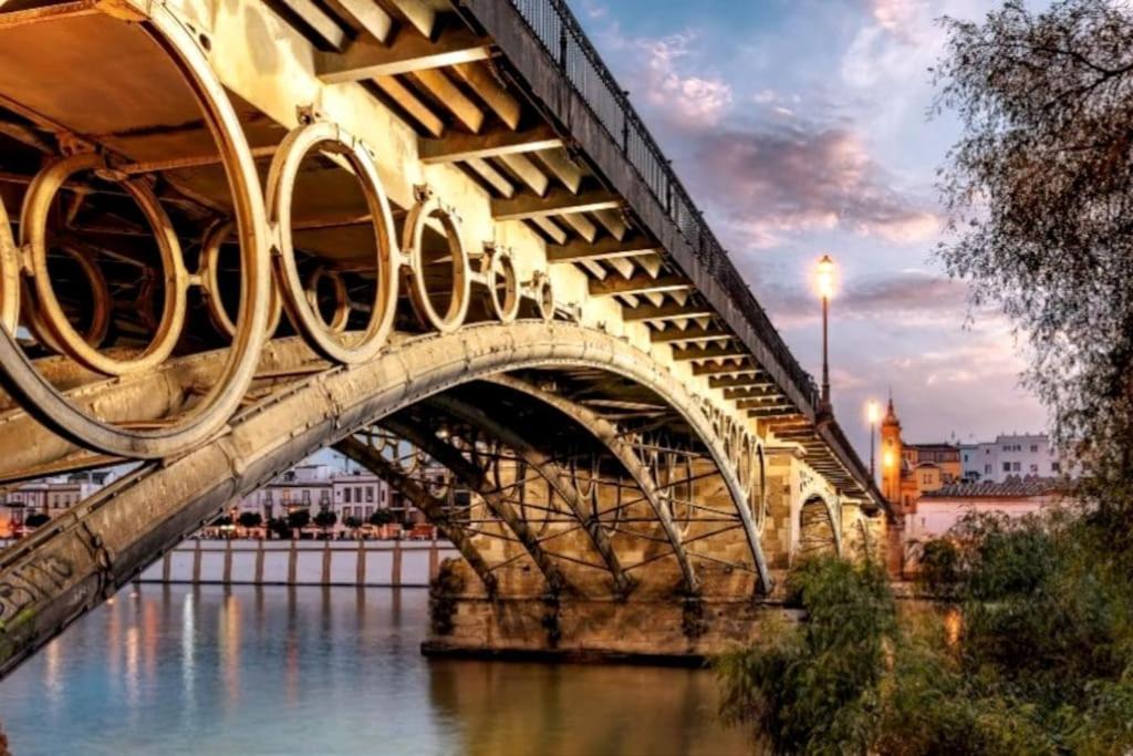 Tipico Y Pintoresco Patio De Vecinos, Con Encanto Sevilla Dış mekan fotoğraf