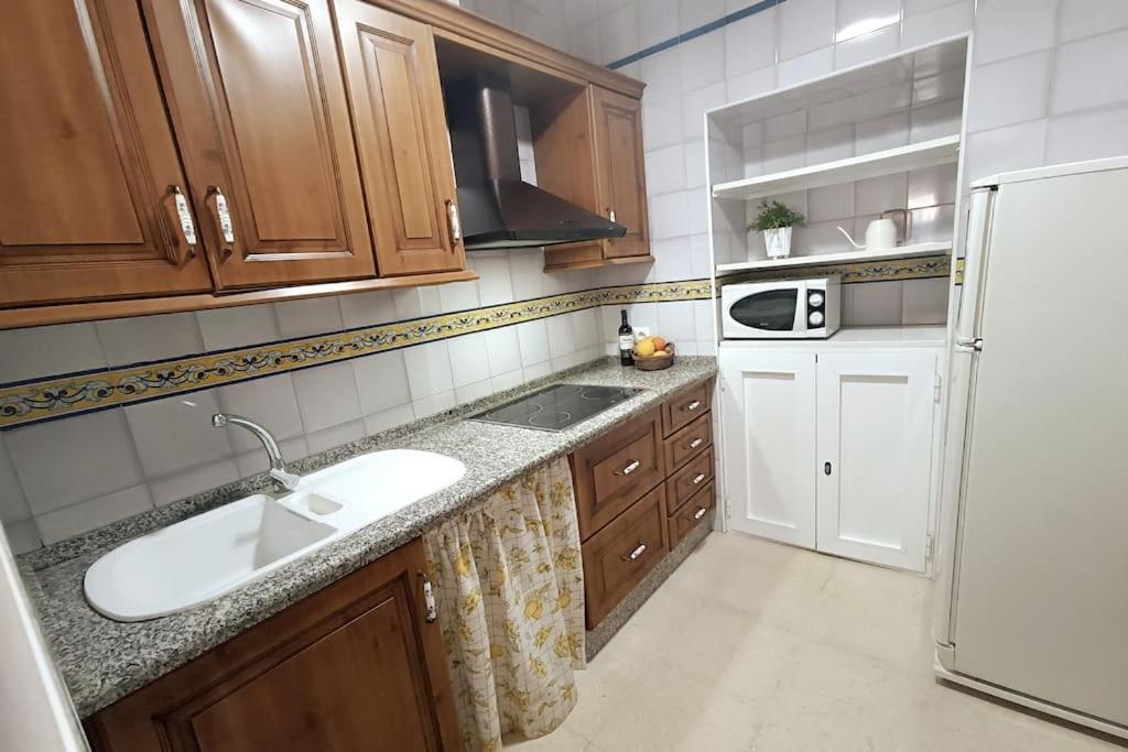 Tipico Y Pintoresco Patio De Vecinos, Con Encanto Sevilla Dış mekan fotoğraf