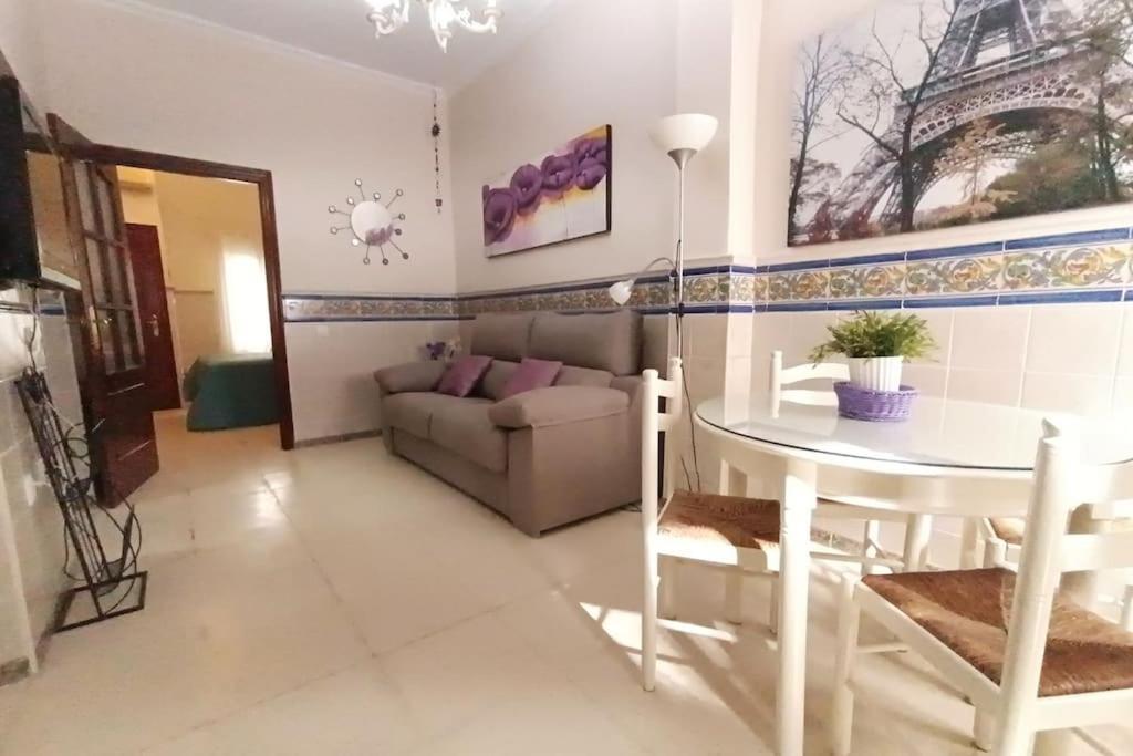 Tipico Y Pintoresco Patio De Vecinos, Con Encanto Sevilla Dış mekan fotoğraf