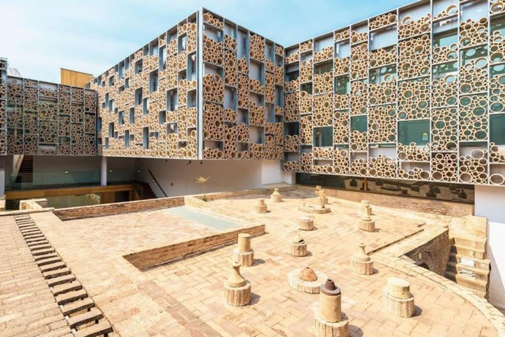 Tipico Y Pintoresco Patio De Vecinos, Con Encanto Sevilla Dış mekan fotoğraf