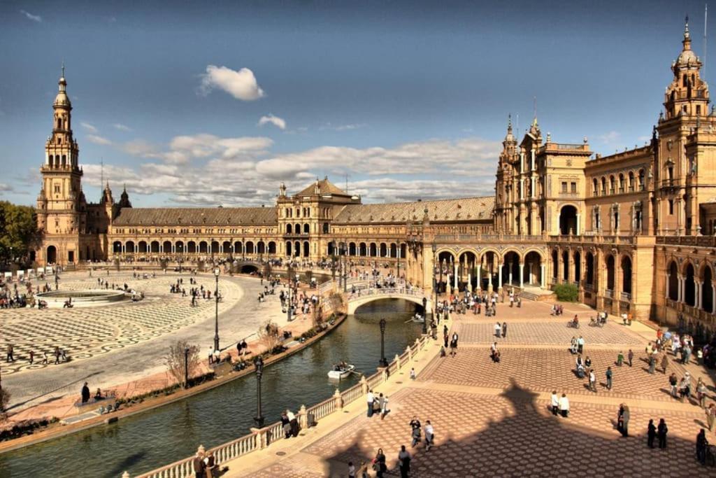Tipico Y Pintoresco Patio De Vecinos, Con Encanto Sevilla Dış mekan fotoğraf