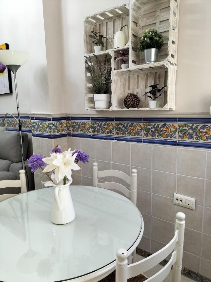 Tipico Y Pintoresco Patio De Vecinos, Con Encanto Sevilla Dış mekan fotoğraf