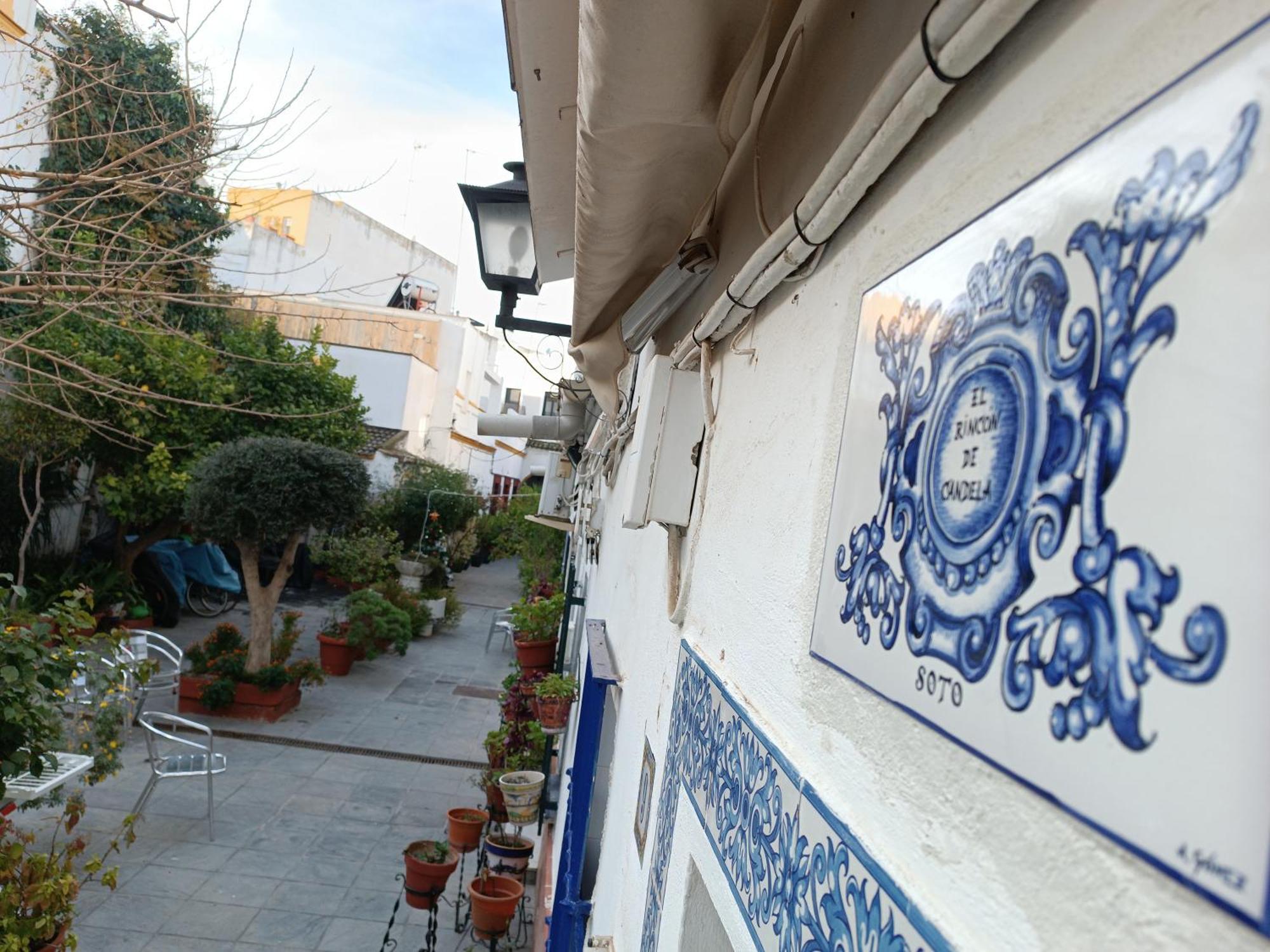 Tipico Y Pintoresco Patio De Vecinos, Con Encanto Sevilla Dış mekan fotoğraf